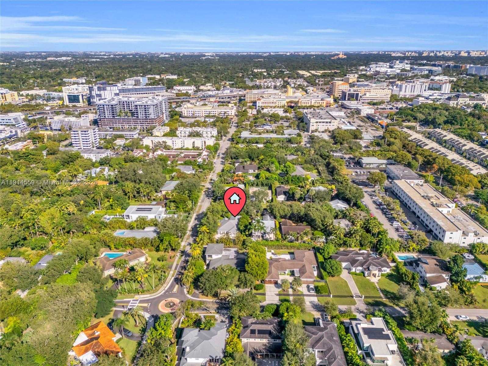 Small Image of 5794 SOUTH WEST 76TH TER, South Miami Number 34