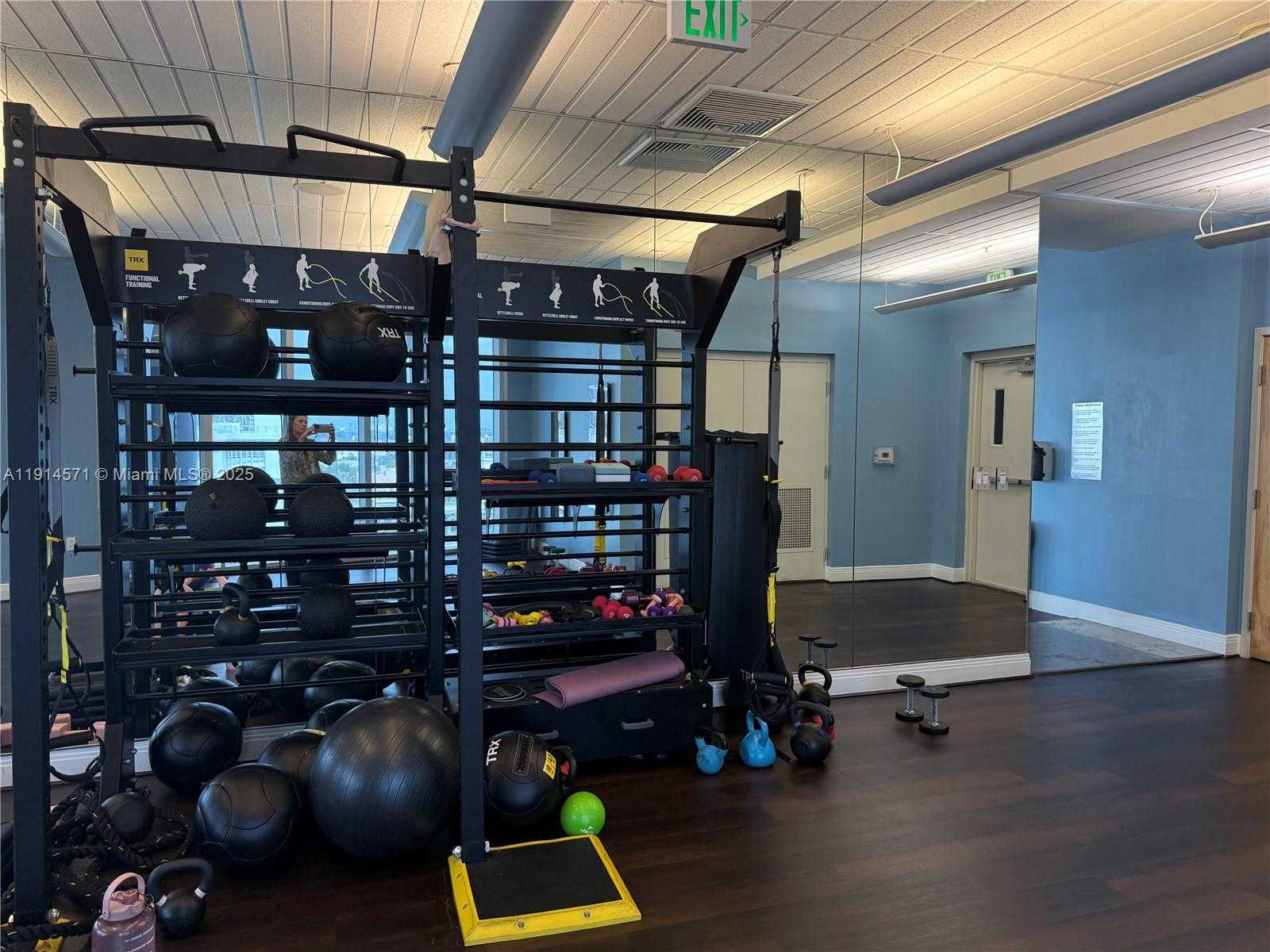 Small Image of 185 SOUTH WEST 7TH ST #1714, Miami Number 12