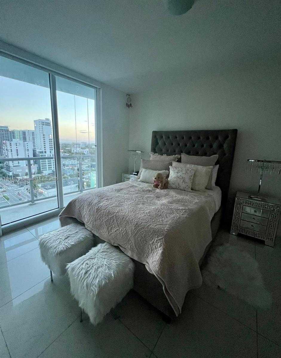 Small Image of 185 SOUTH WEST 7TH ST #1714, Miami Number 5