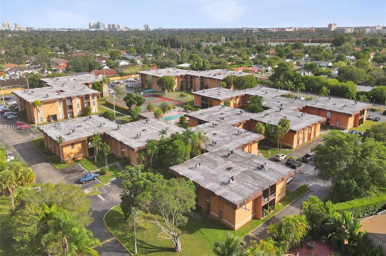 Small Image of 9459 SOUTH WEST 76TH ST #R7, Miami Number 15