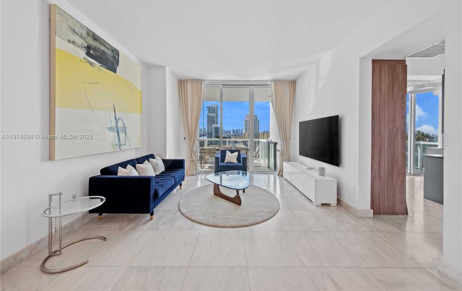 Small Image of 50 SOUTH POINTE DR #1206, Miami Beach Number 1