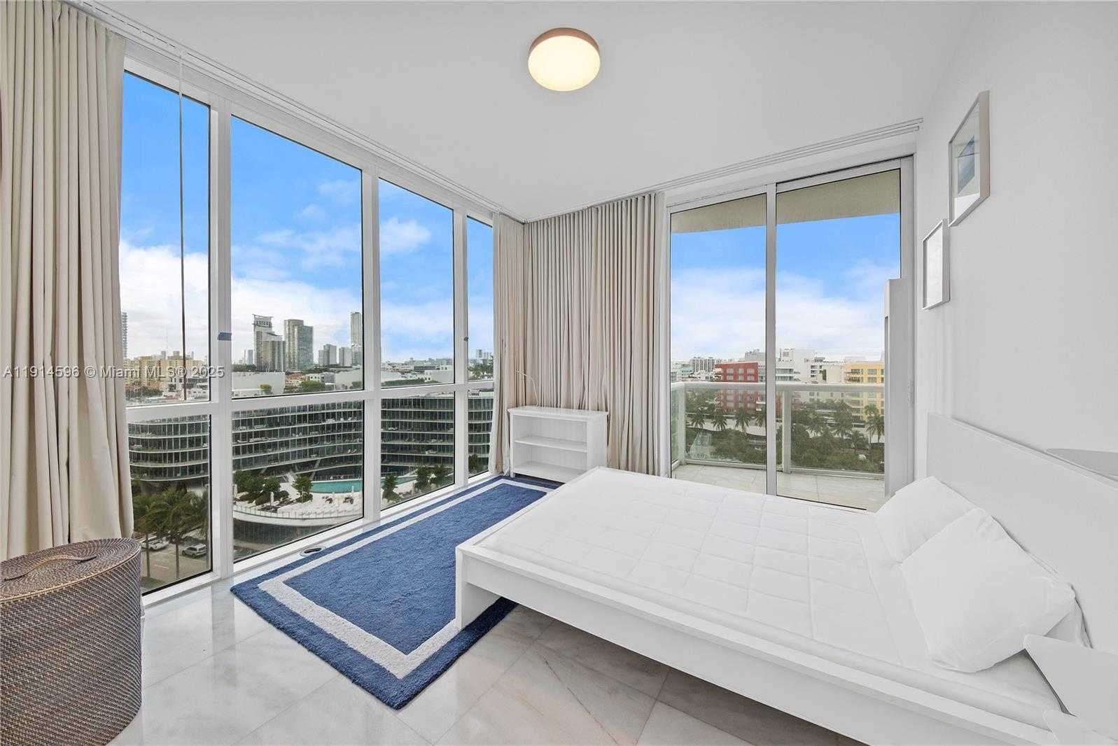 Small Image of 50 SOUTH POINTE DR #1206, Miami Beach Number 22