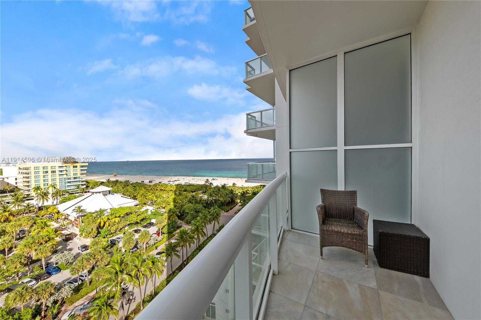 Small Image of 50 SOUTH POINTE DR #1206, Miami Beach Number 24