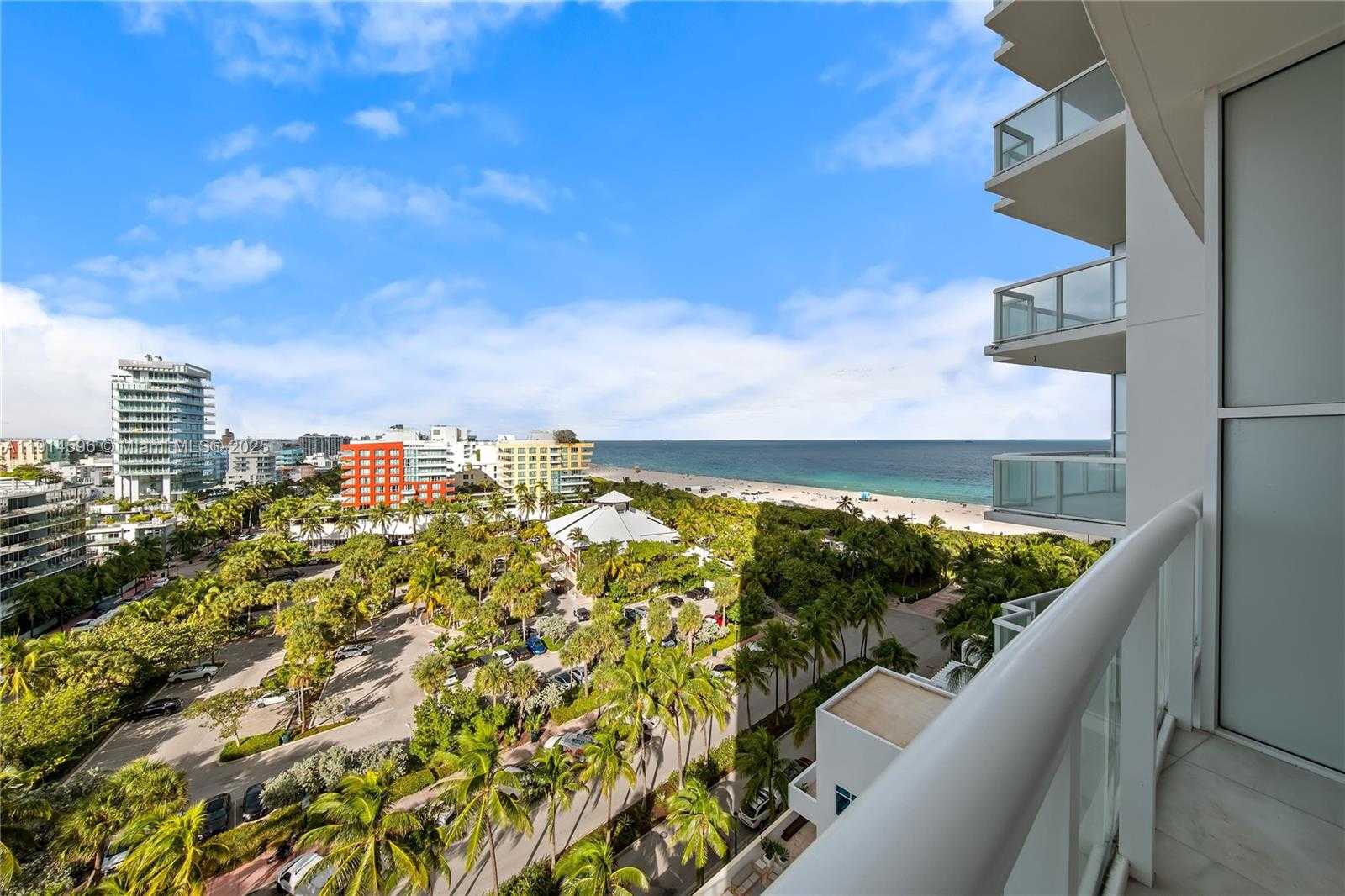 Small Image of 50 SOUTH POINTE DR #1206, Miami Beach Number 25
