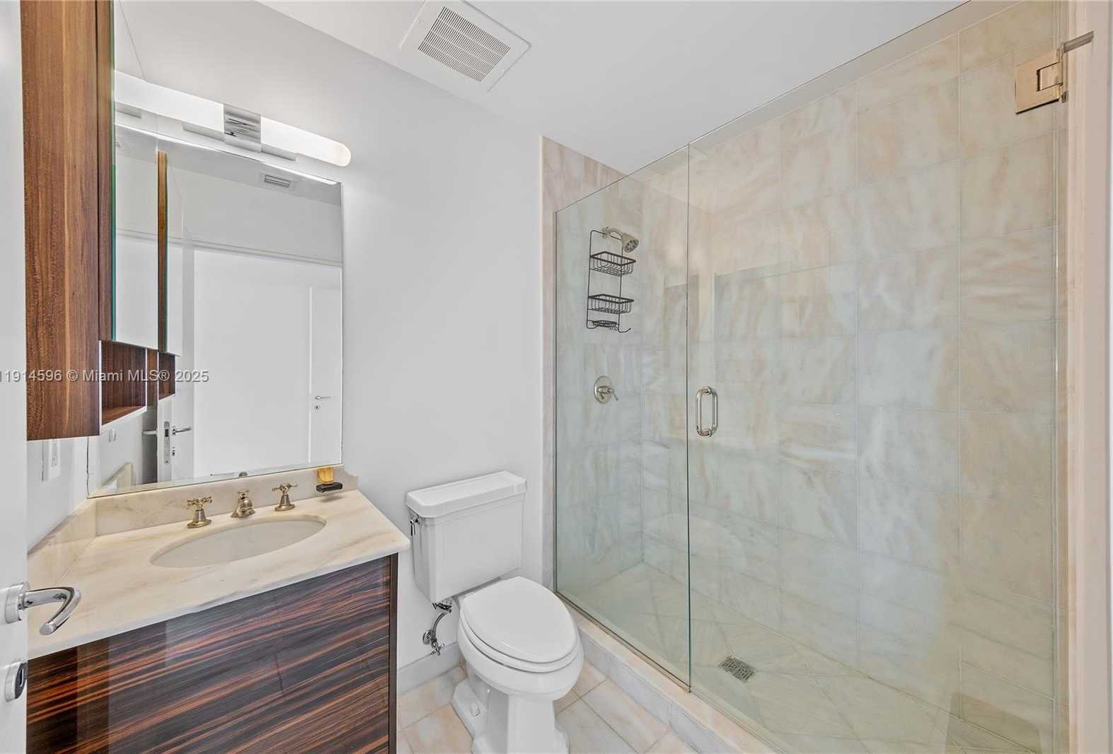 Small Image of 50 SOUTH POINTE DR #1206, Miami Beach Number 26