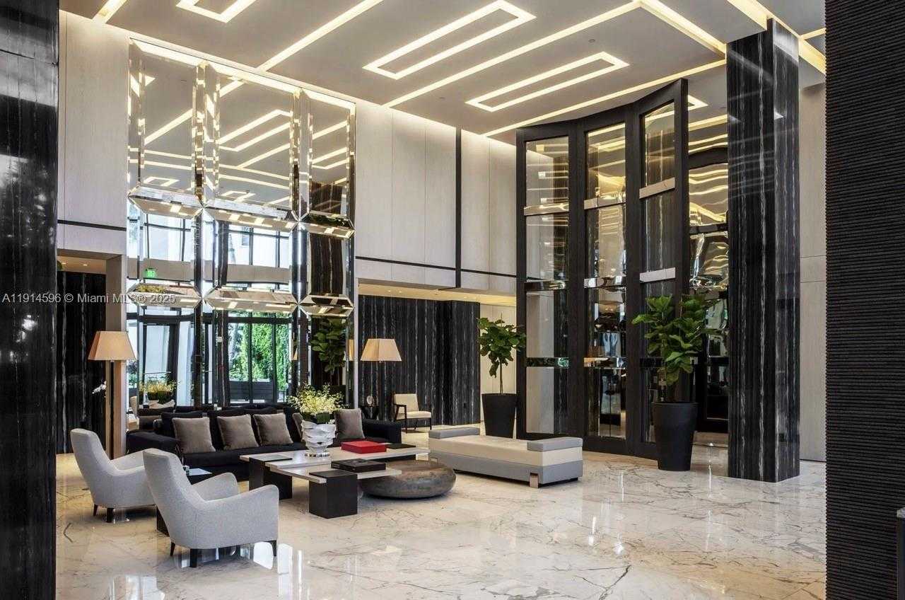 Small Image of 50 SOUTH POINTE DR #1206, Miami Beach Number 35