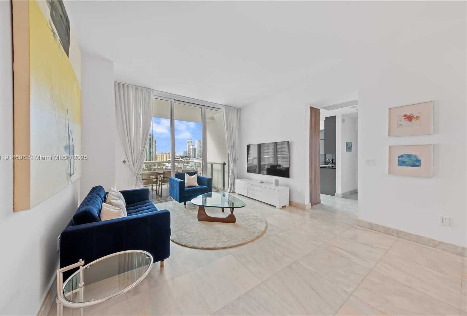 Small Image of 50 SOUTH POINTE DR #1206, Miami Beach Number 8