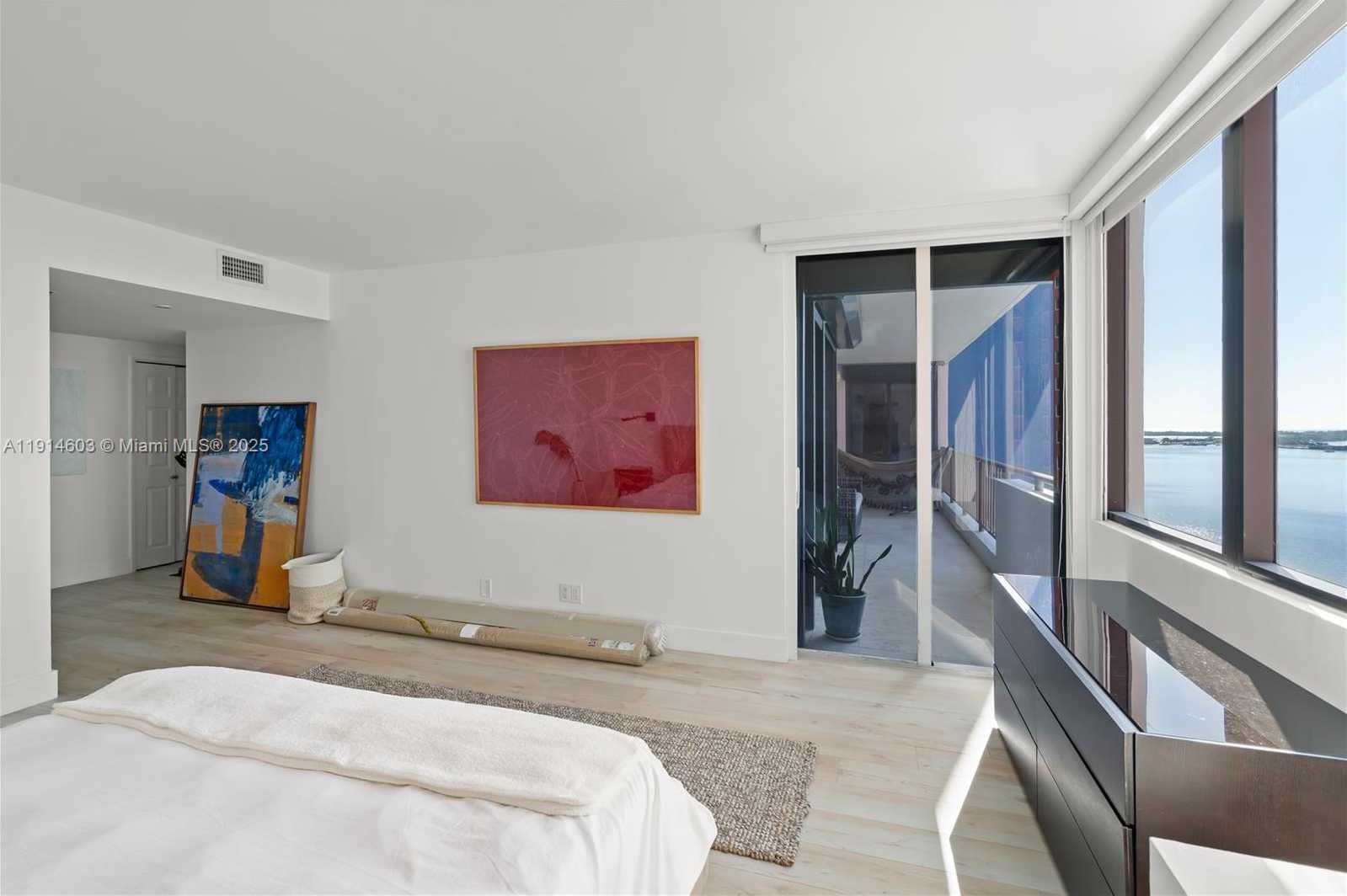 Small Image of 1581 BRICKELL AVE #1202, Miami Number 16