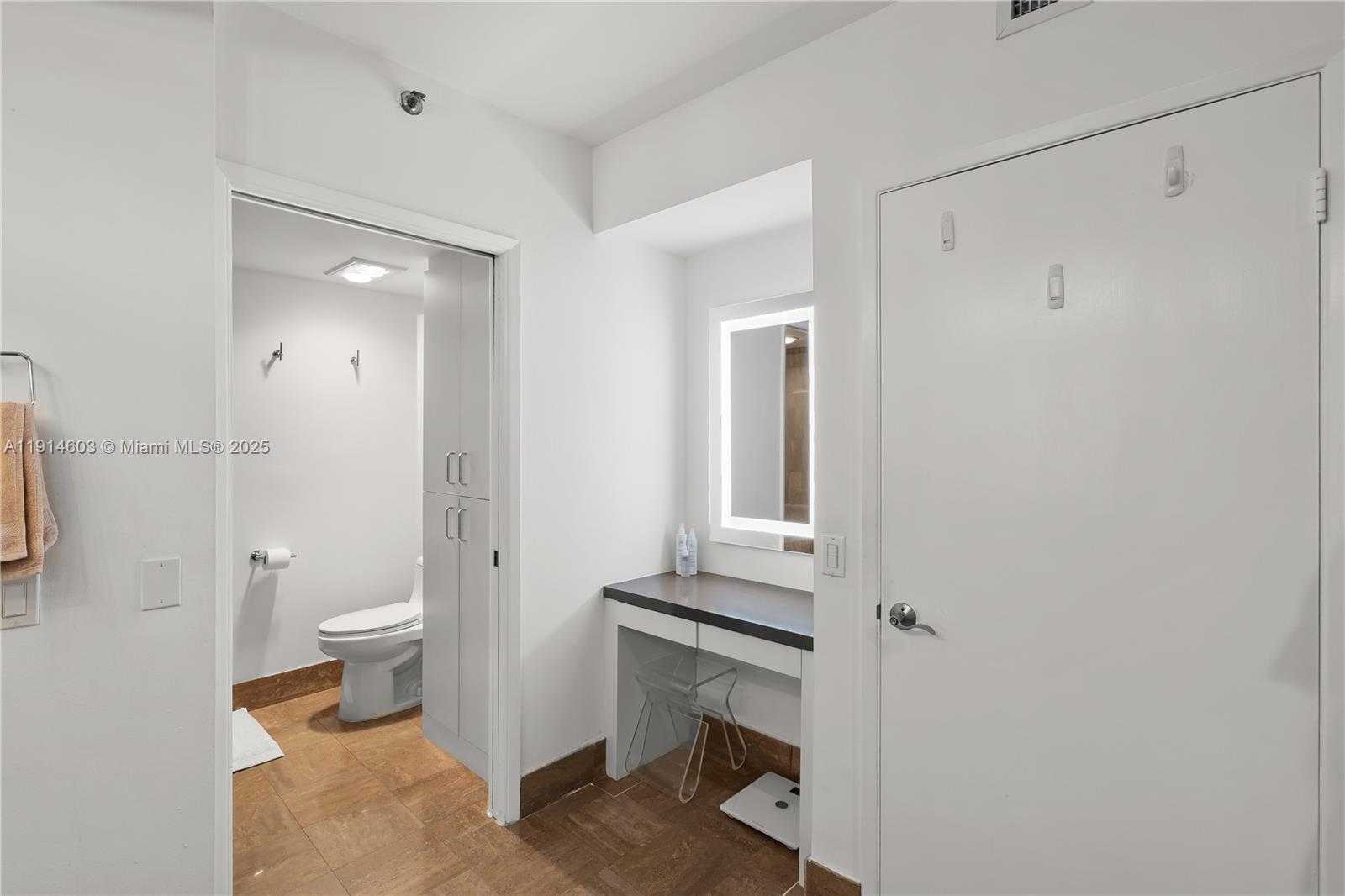 Small Image of 1581 BRICKELL AVE #1202, Miami Number 17