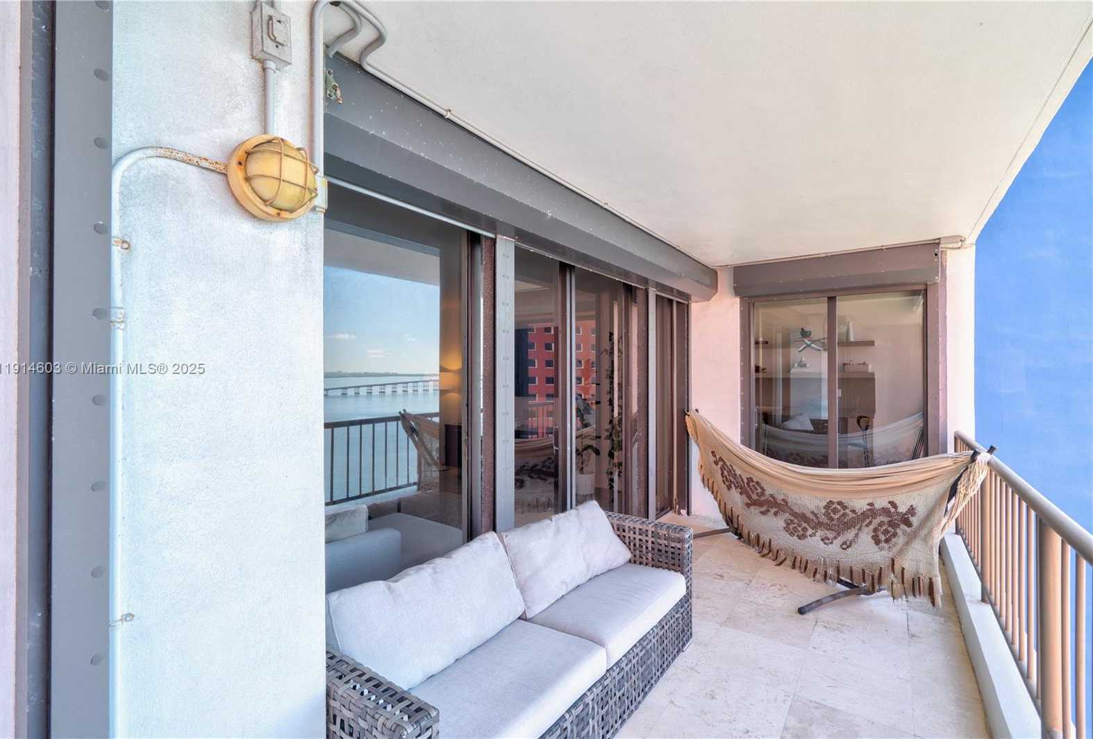 Small Image of 1581 BRICKELL AVE #1202, Miami Number 31