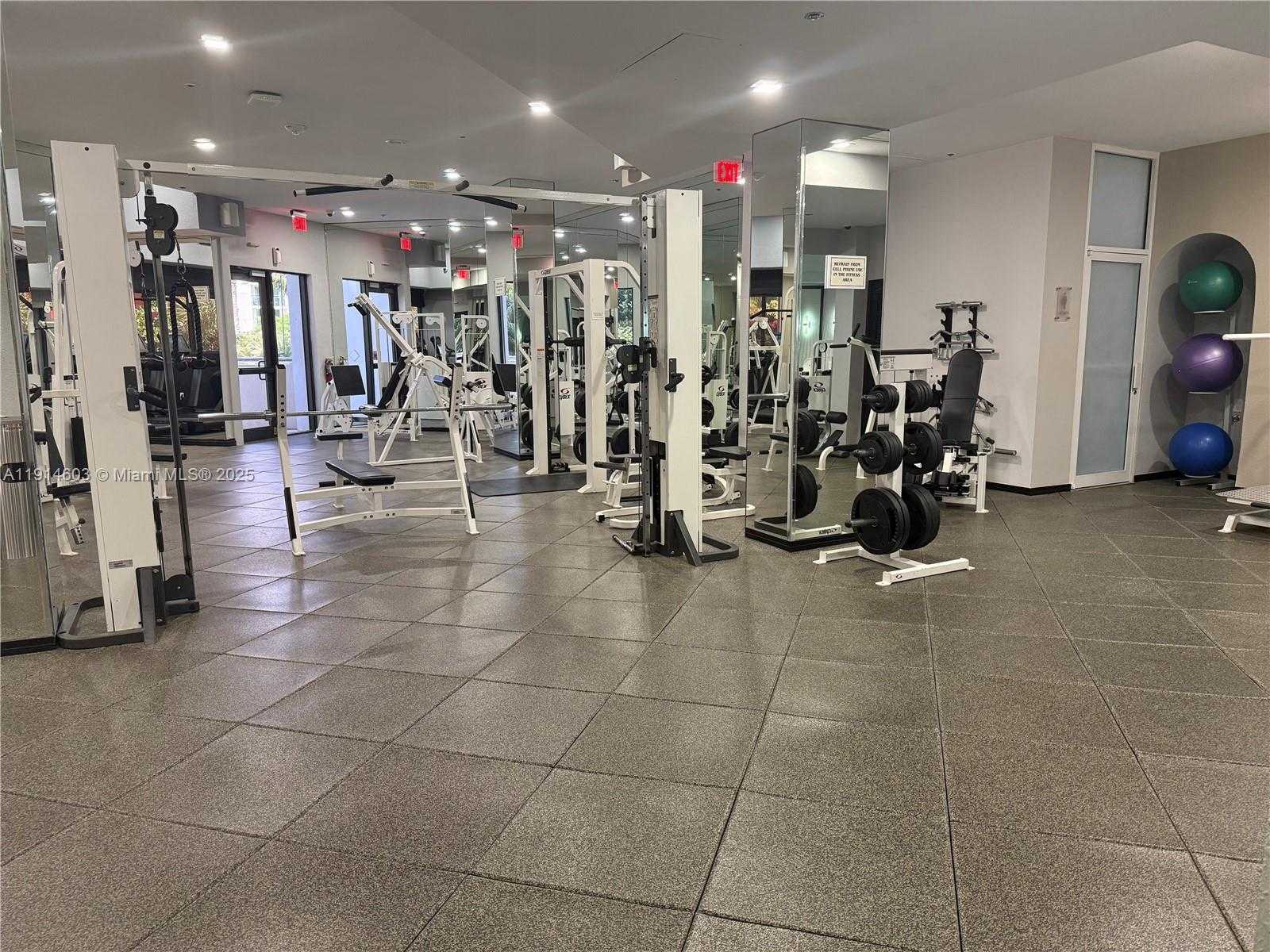 Small Image of 1581 BRICKELL AVE #1202, Miami Number 32