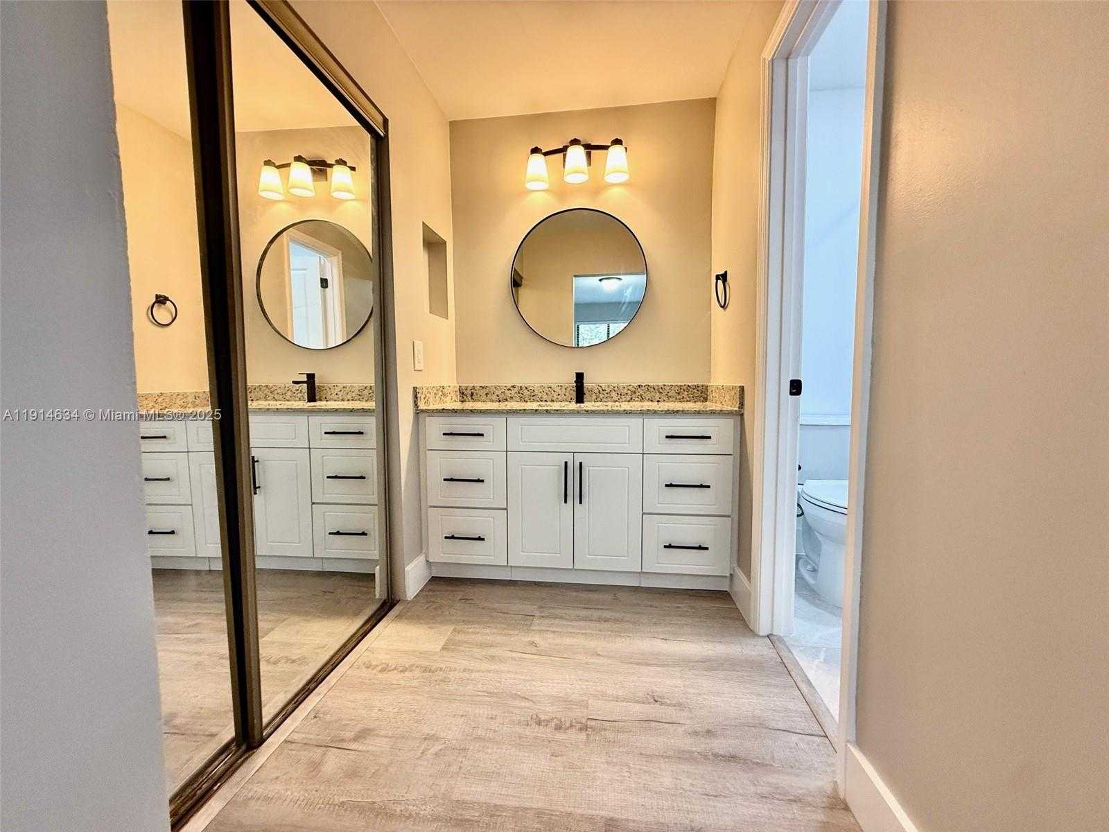 Small Image of 9719 HAMMOCKS BLVD #203, Miami Number 13