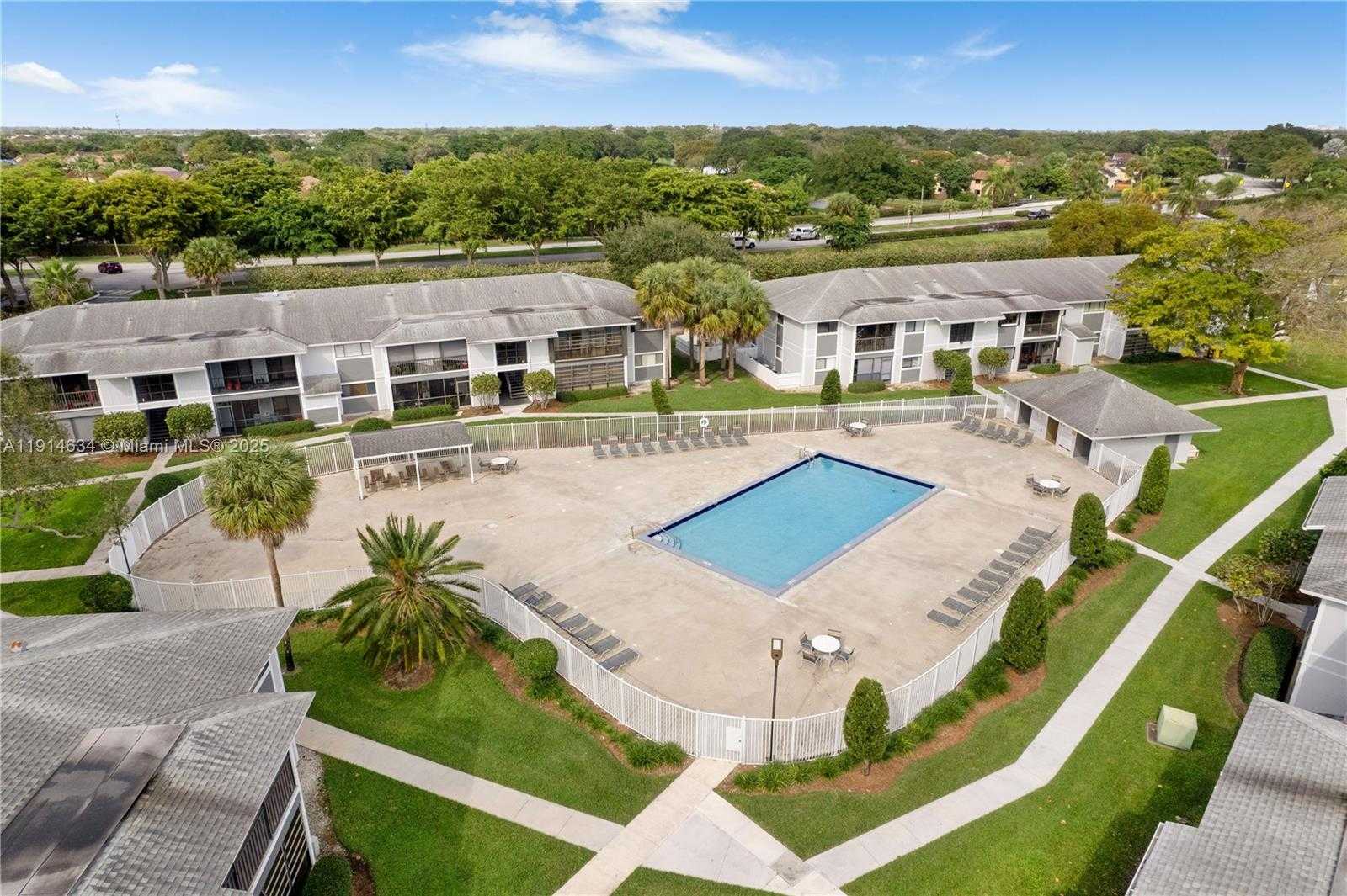 Small Image of 9719 HAMMOCKS BLVD #203, Miami Number 19