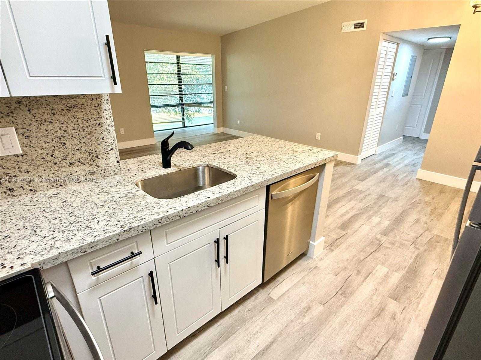 Small Image of 9719 HAMMOCKS BLVD #203, Miami Number 5