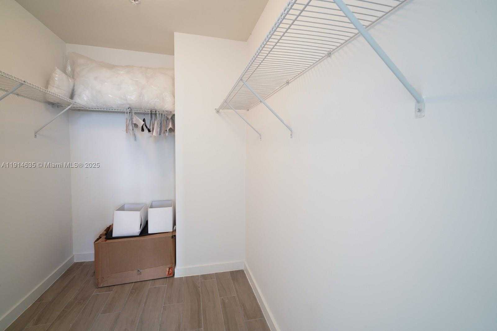 Small Image of 999 SOUTH WEST 1ST AVE #1612, Miami Number 8