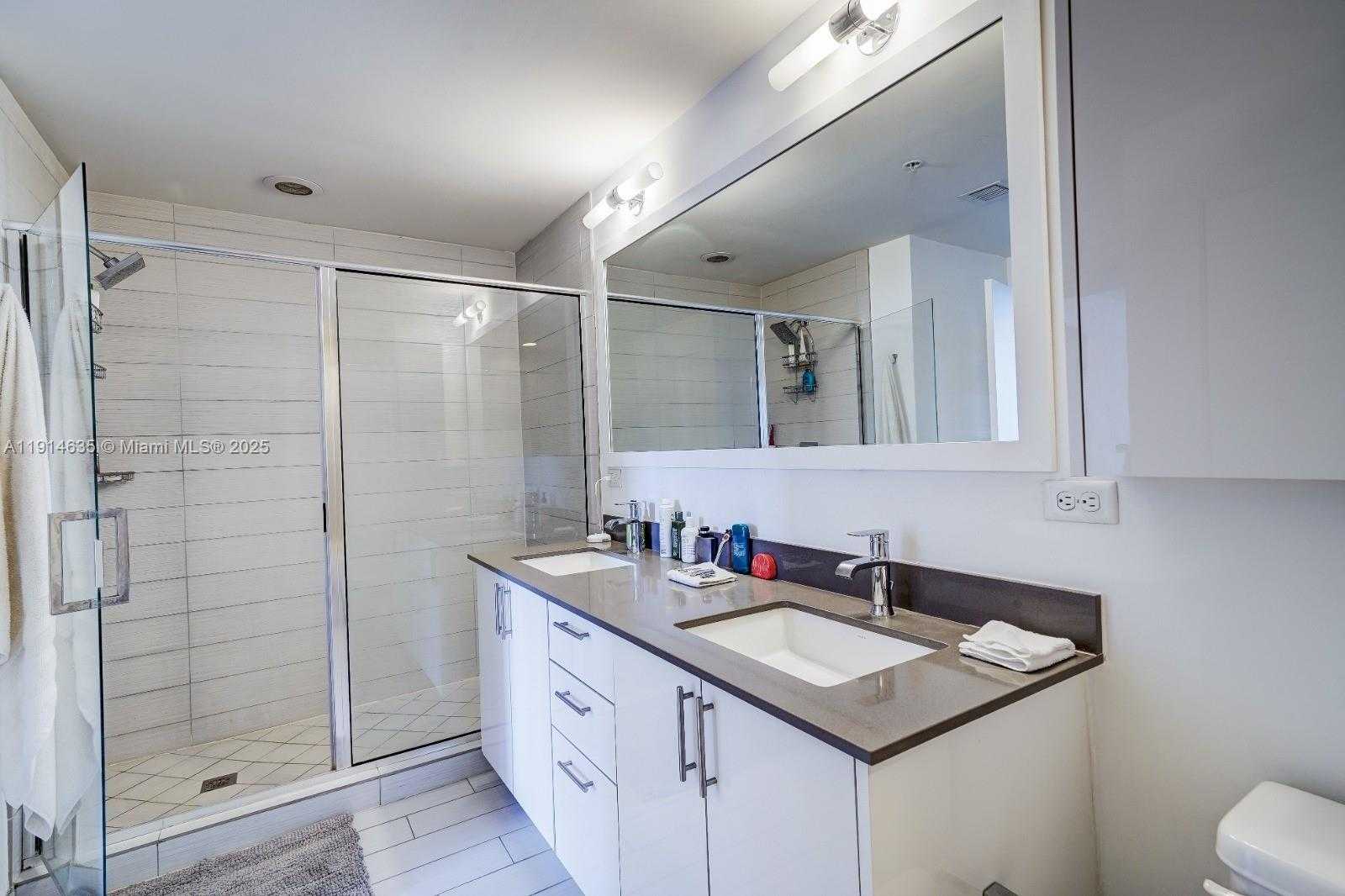 Small Image of 999 SOUTH WEST 1ST AVE #1612, Miami Number 9