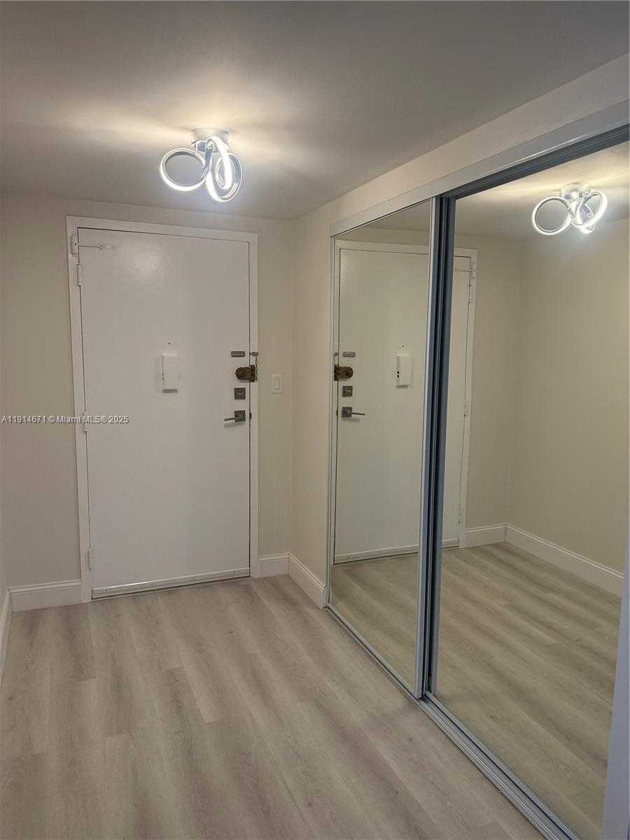 Small Image of 250 174TH ST #1405, Sunny Isles Beach Number 11