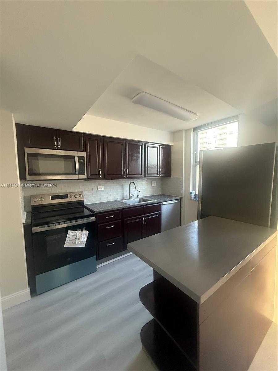 Small Image of 250 174TH ST #1405, Sunny Isles Beach Number 16