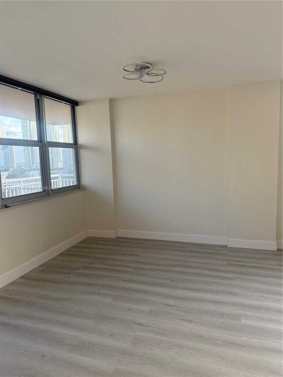 Small Image of 250 174TH ST #1405, Sunny Isles Beach Number 19