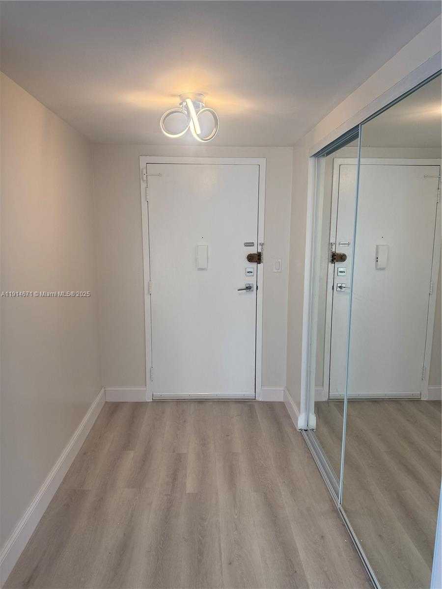 Small Image of 250 174TH ST #1405, Sunny Isles Beach Number 20