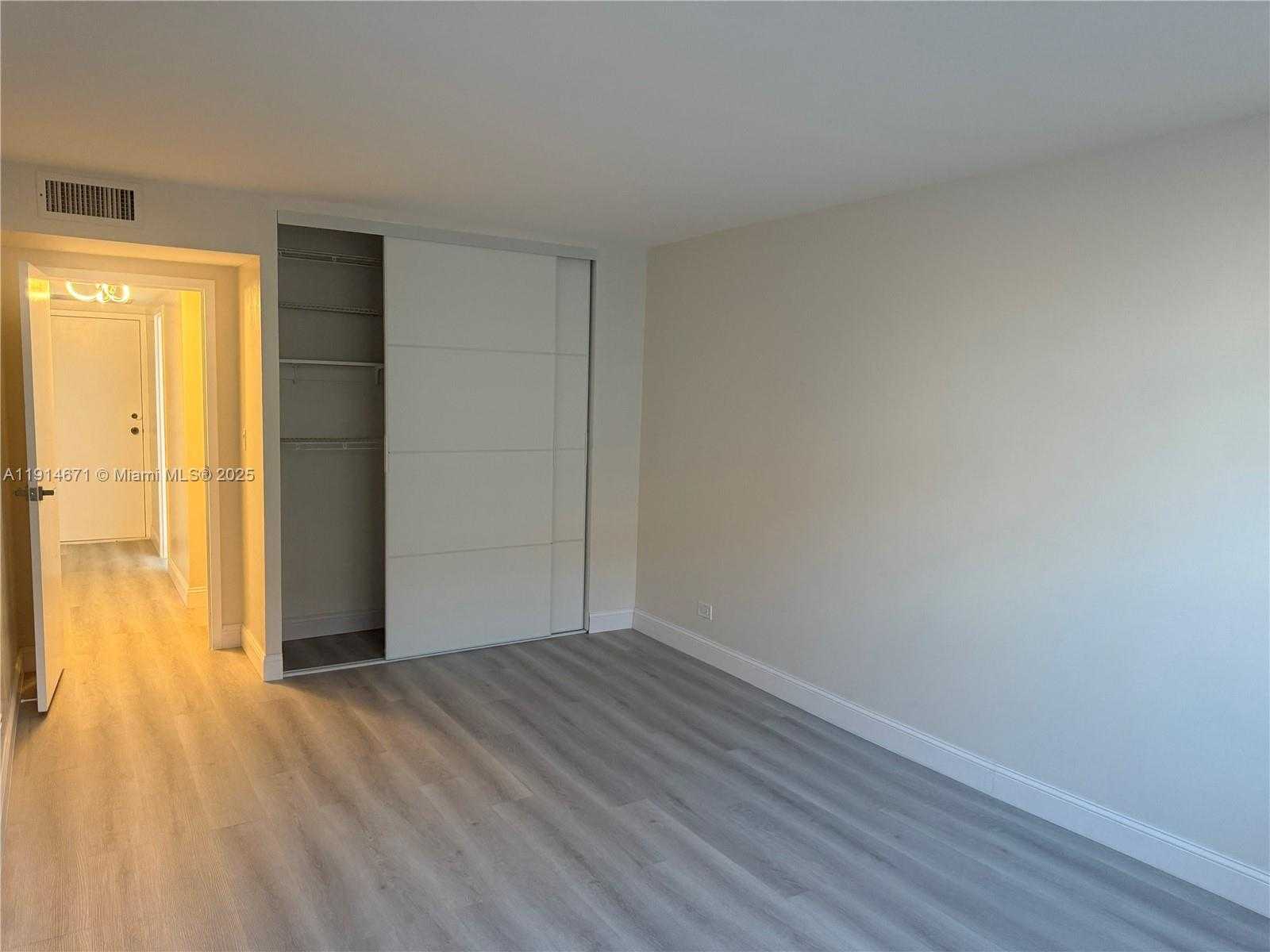 Small Image of 250 174TH ST #1405, Sunny Isles Beach Number 25