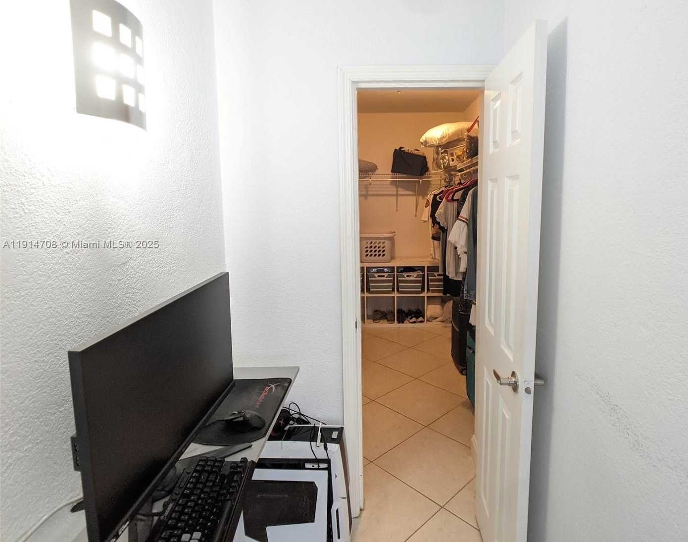 Small Image of 800 WEST AVE #938, Miami Beach Number 12