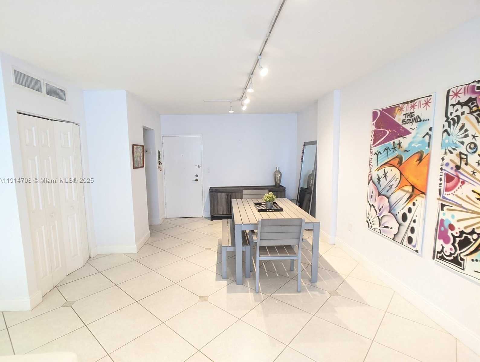Small Image of 800 WEST AVE #938, Miami Beach Number 2