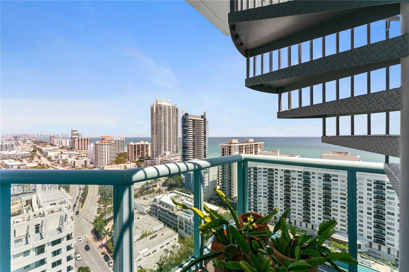 Small Image of 6000 INDIAN CREEK DR #PH 2501, Miami Beach Number 34