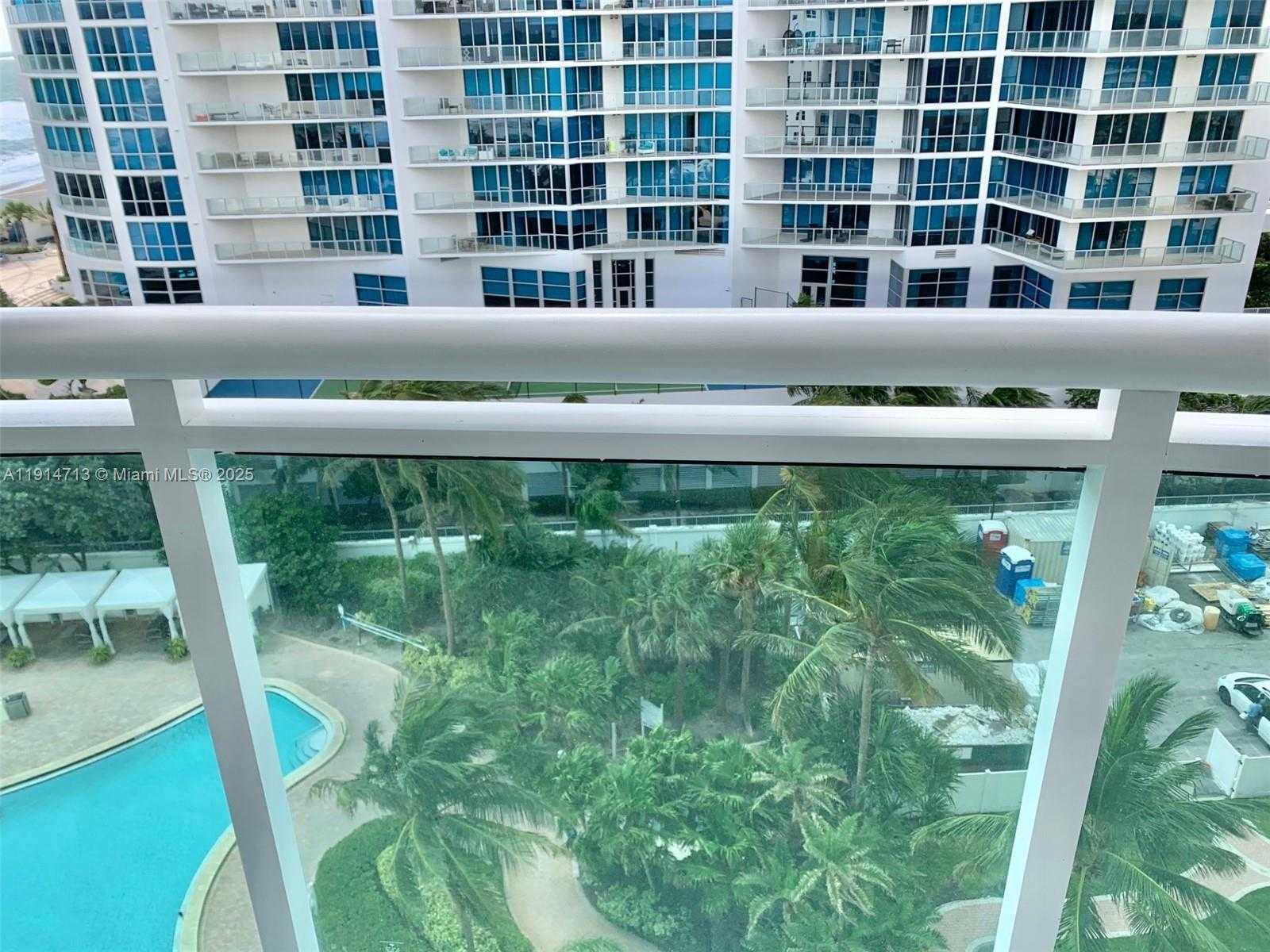 Small Image of 3001 SOUTH OCEAN DR #919, Hollywood Number 2