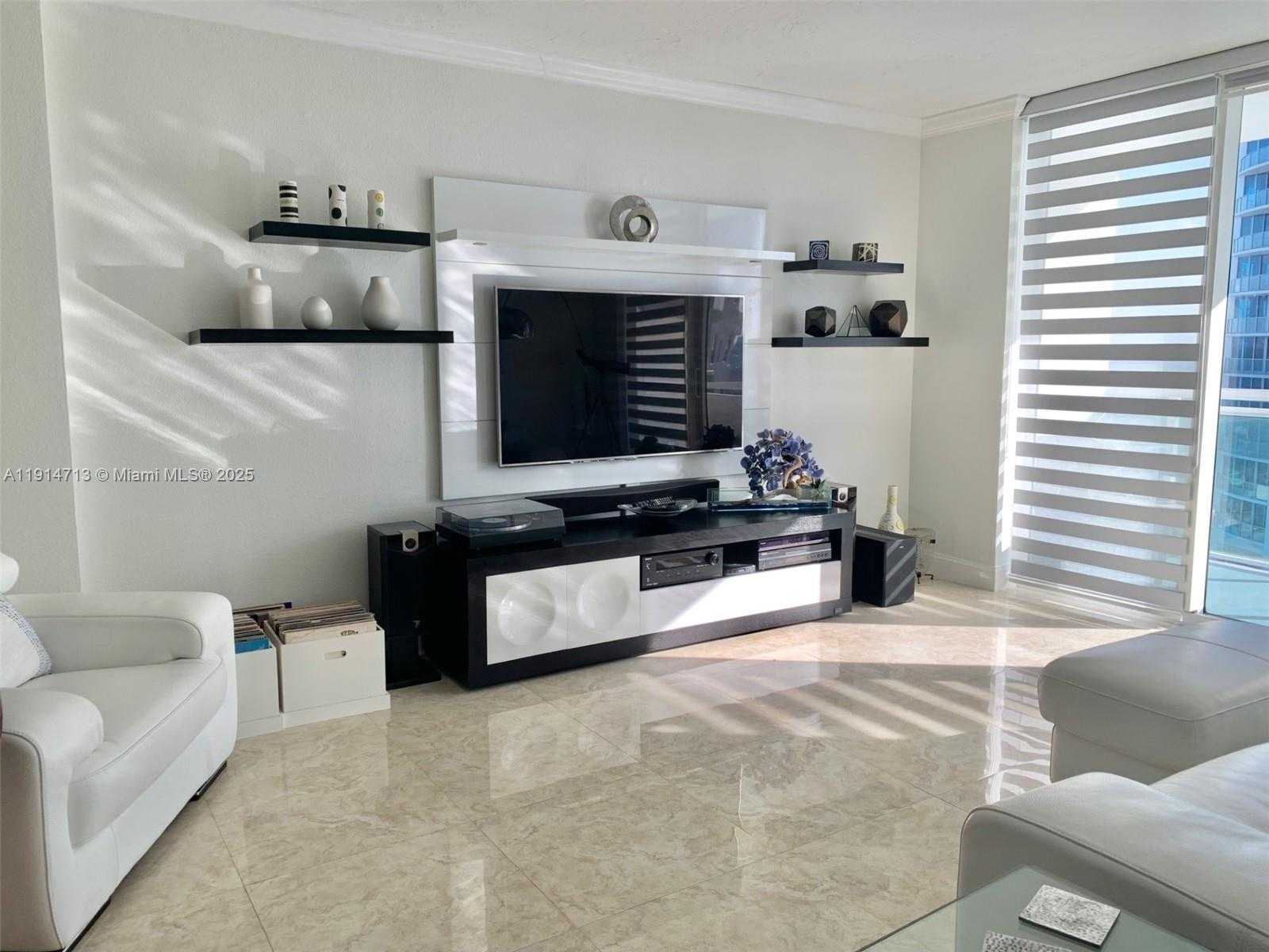 Small Image of 3001 SOUTH OCEAN DR #919, Hollywood Number 5