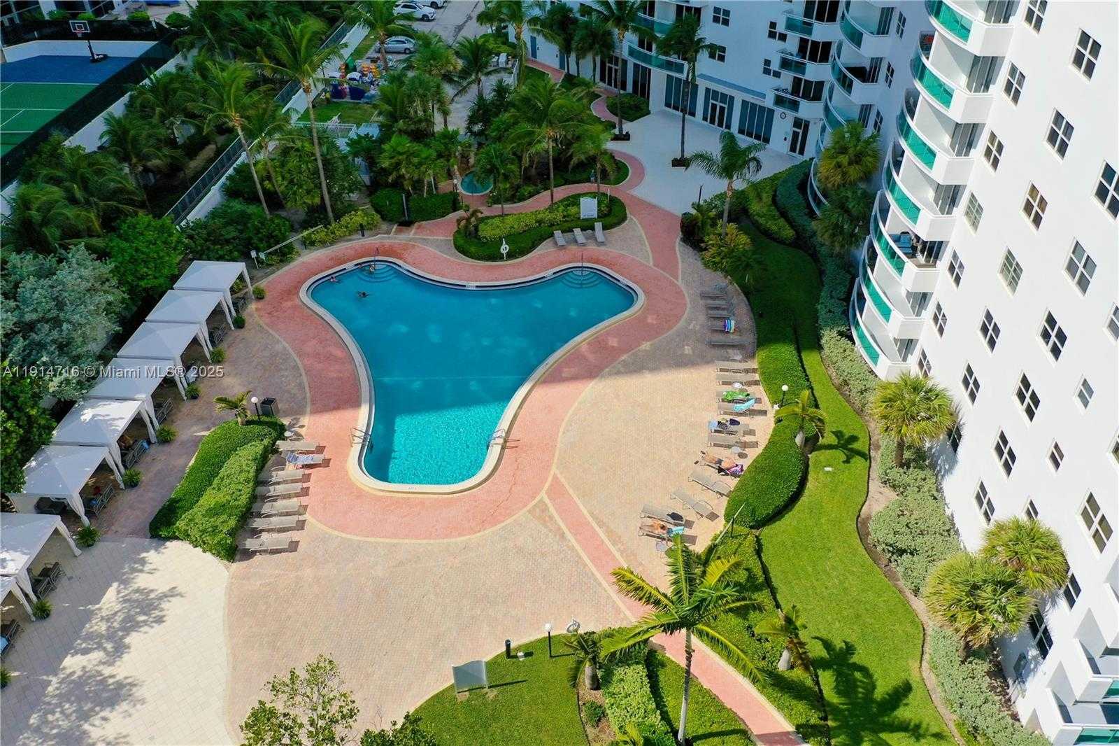 Small Image of 3001 SOUTH OCEAN DR #1423, Hollywood Number 23