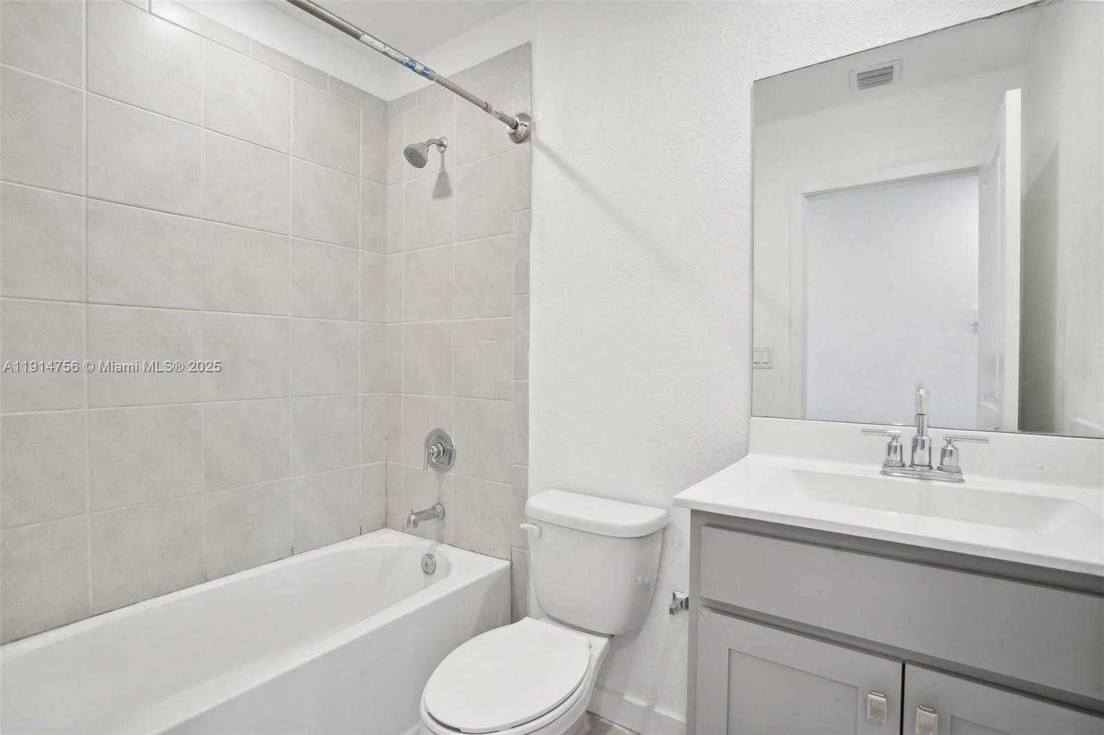 Small Image of 1006 SOUTH EAST 23RD AVE #1006, Homestead Number 13