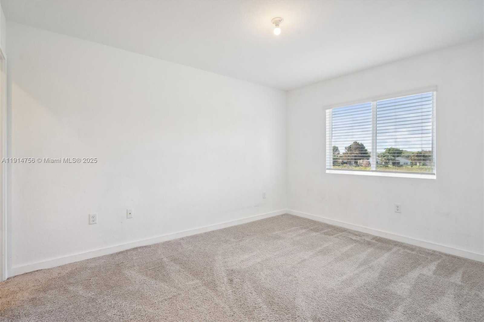 Small Image of 1006 SOUTH EAST 23RD AVE #1006, Homestead Number 14