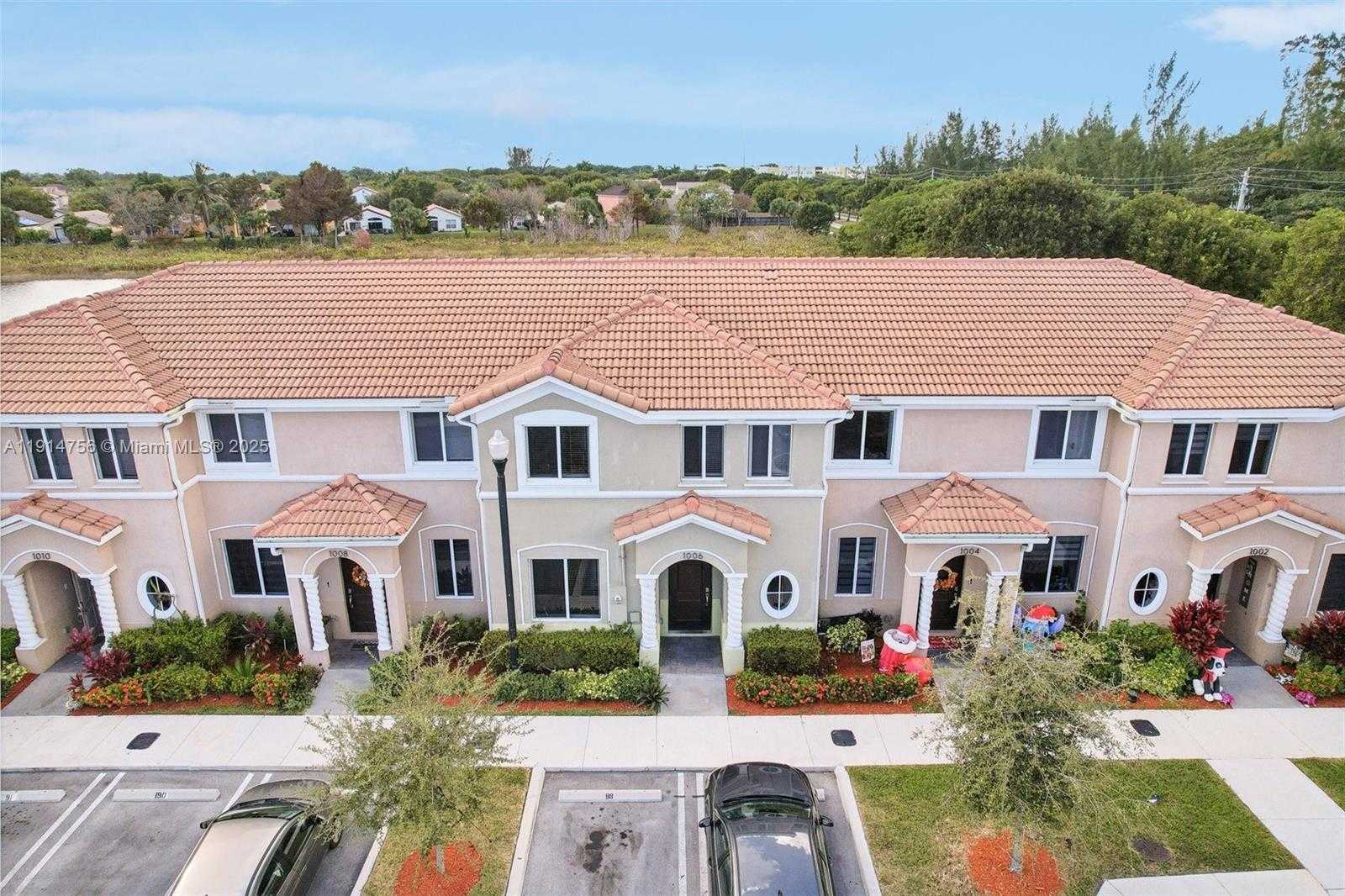 Small Image of 1006 SOUTH EAST 23RD AVE #1006, Homestead Number 23