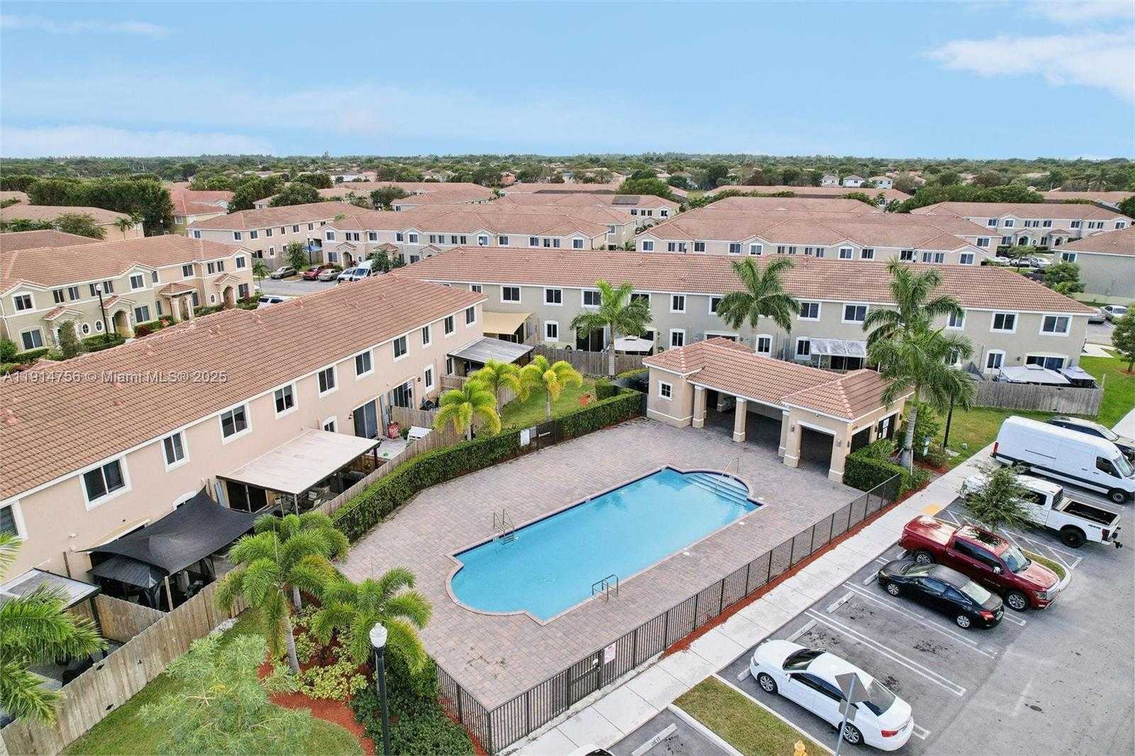 Small Image of 1006 SOUTH EAST 23RD AVE #1006, Homestead Number 26