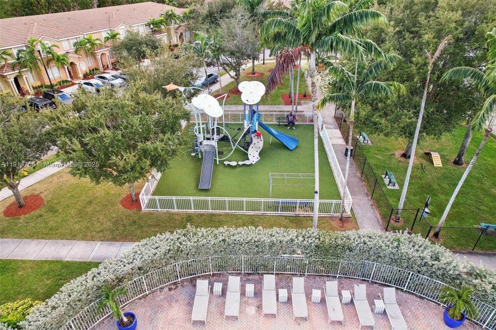 Small Image of 1006 SOUTH EAST 23RD AVE #1006, Homestead Number 28