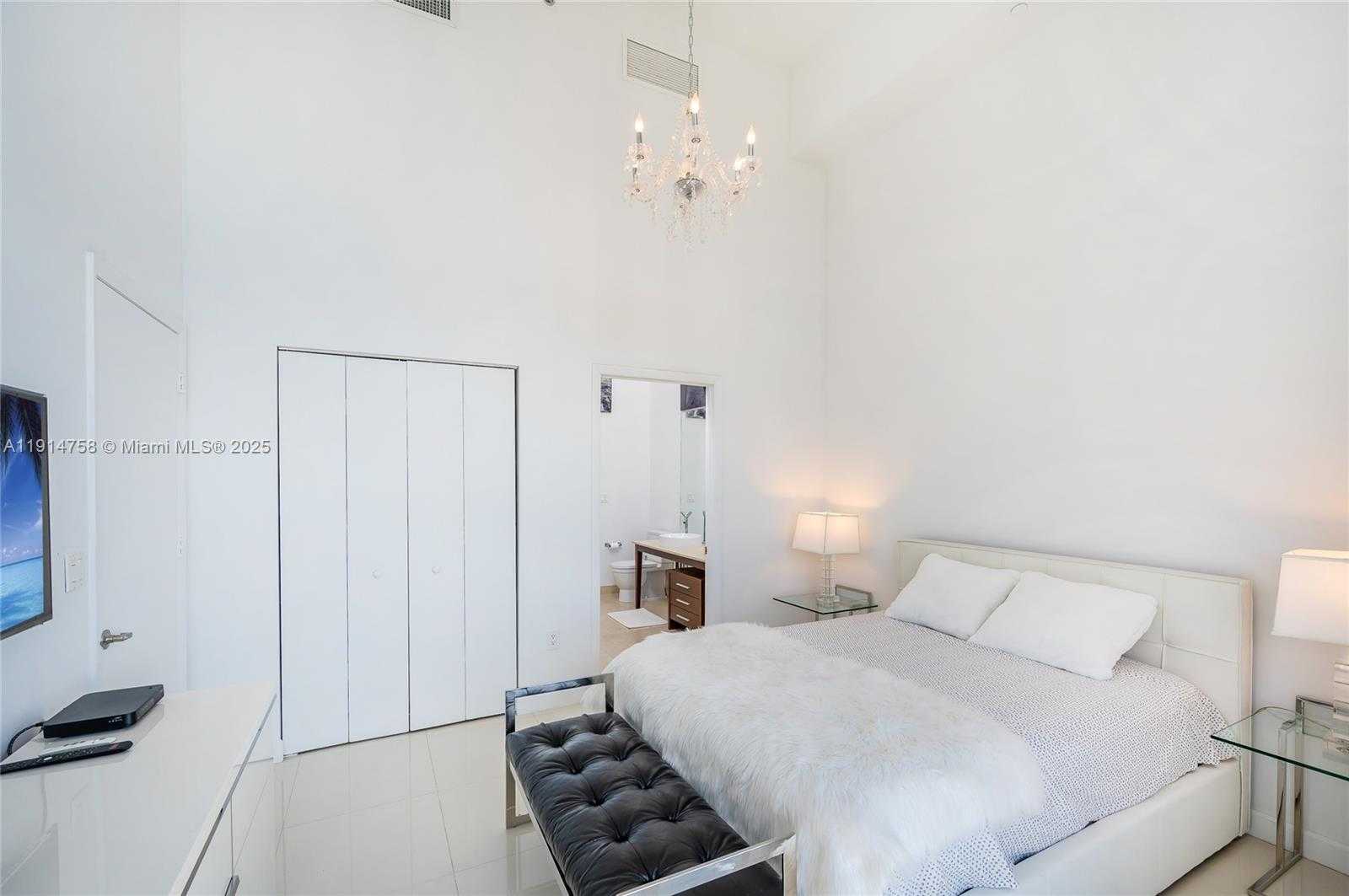 Small Image of 495 SOUTH EAST BRICKELL AVE #4103, Miami Number 22