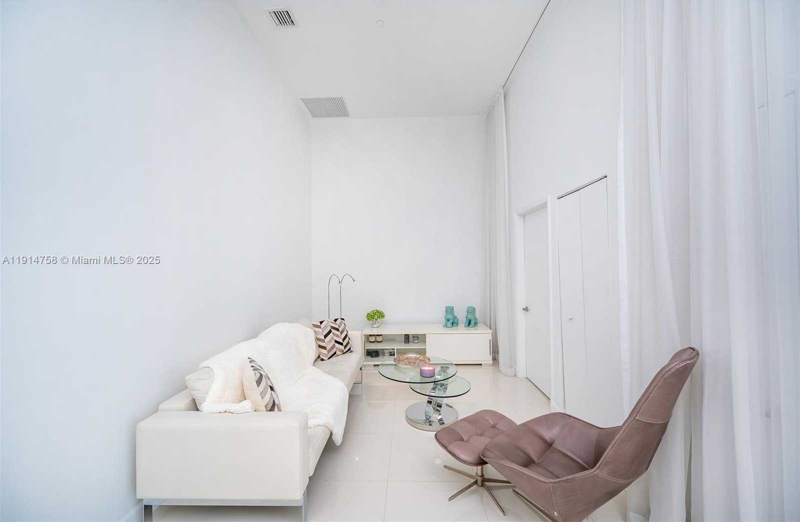 Small Image of 495 SOUTH EAST BRICKELL AVE #4103, Miami Number 24