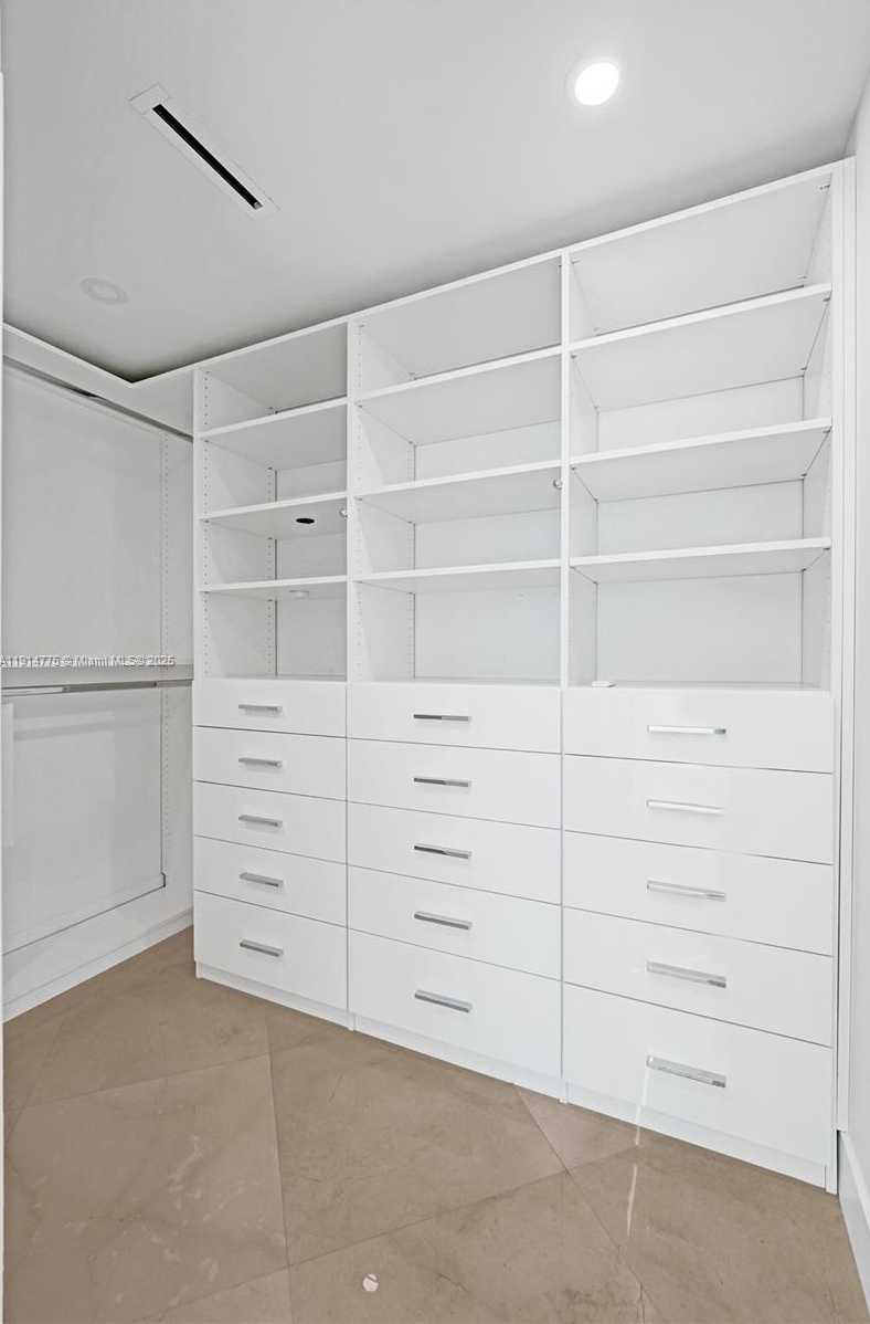 Small Image of 101 SOUTH FORT LAUDERDALE BEACH BLVD #1907, Fort Lauderdale Number 17