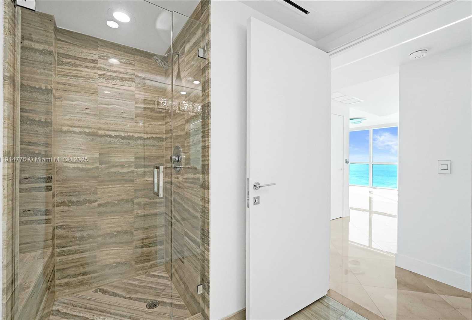 Small Image of 101 SOUTH FORT LAUDERDALE BEACH BLVD #1907, Fort Lauderdale Number 23