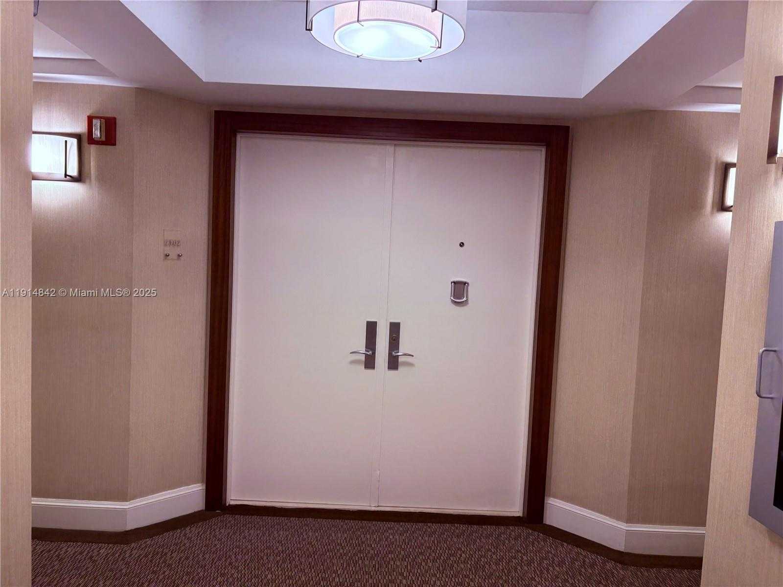 Small Image of 4779 COLLINS AVE #2302, Miami Beach Number 1