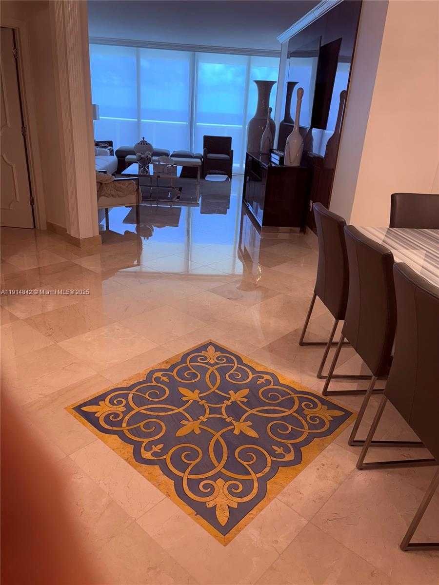 Small Image of 4779 COLLINS AVE #2302, Miami Beach Number 2