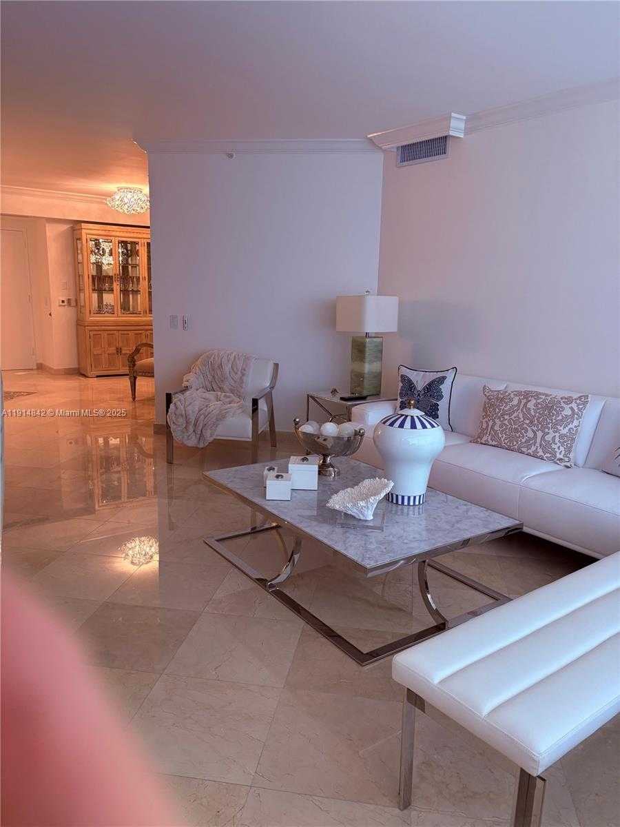 Small Image of 4779 COLLINS AVE #2302, Miami Beach Number 7