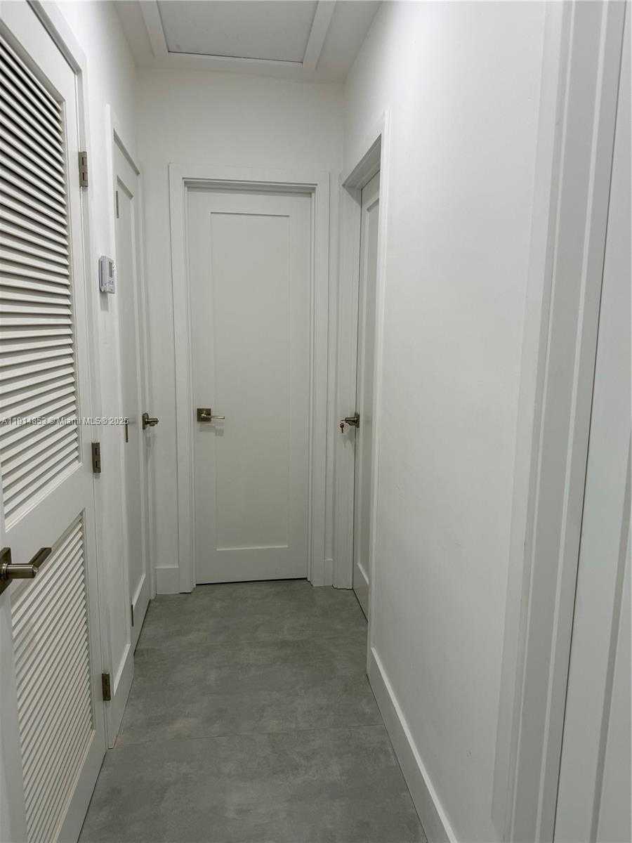 Small Image of 12615 NORTH MIAMI AVE #12615, North Miami Number 28