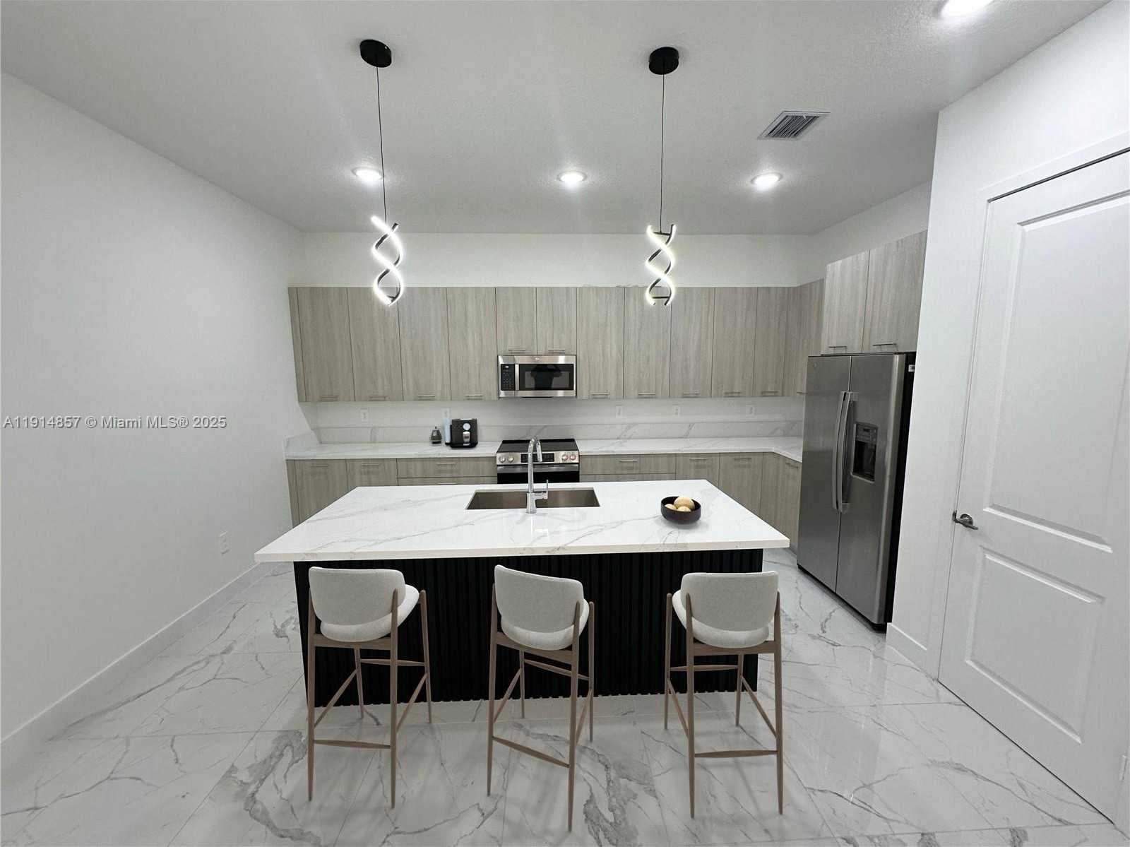 Small Image of 12273 SOUTH WEST 44TH ST, Davie Number 9