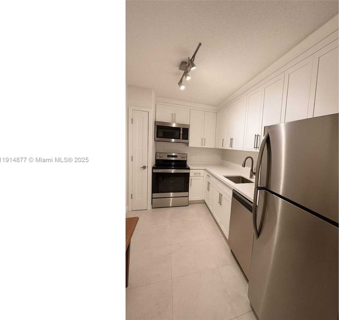 Small Image of 5 ISLAND AVE #5G, Miami Beach Number 11