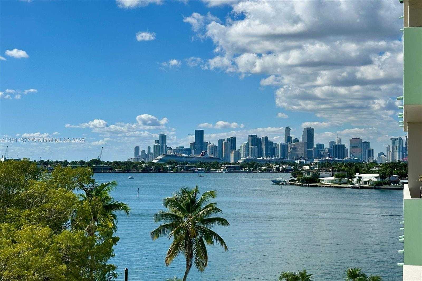 Small Image of 5 ISLAND AVE #5G, Miami Beach Number 8