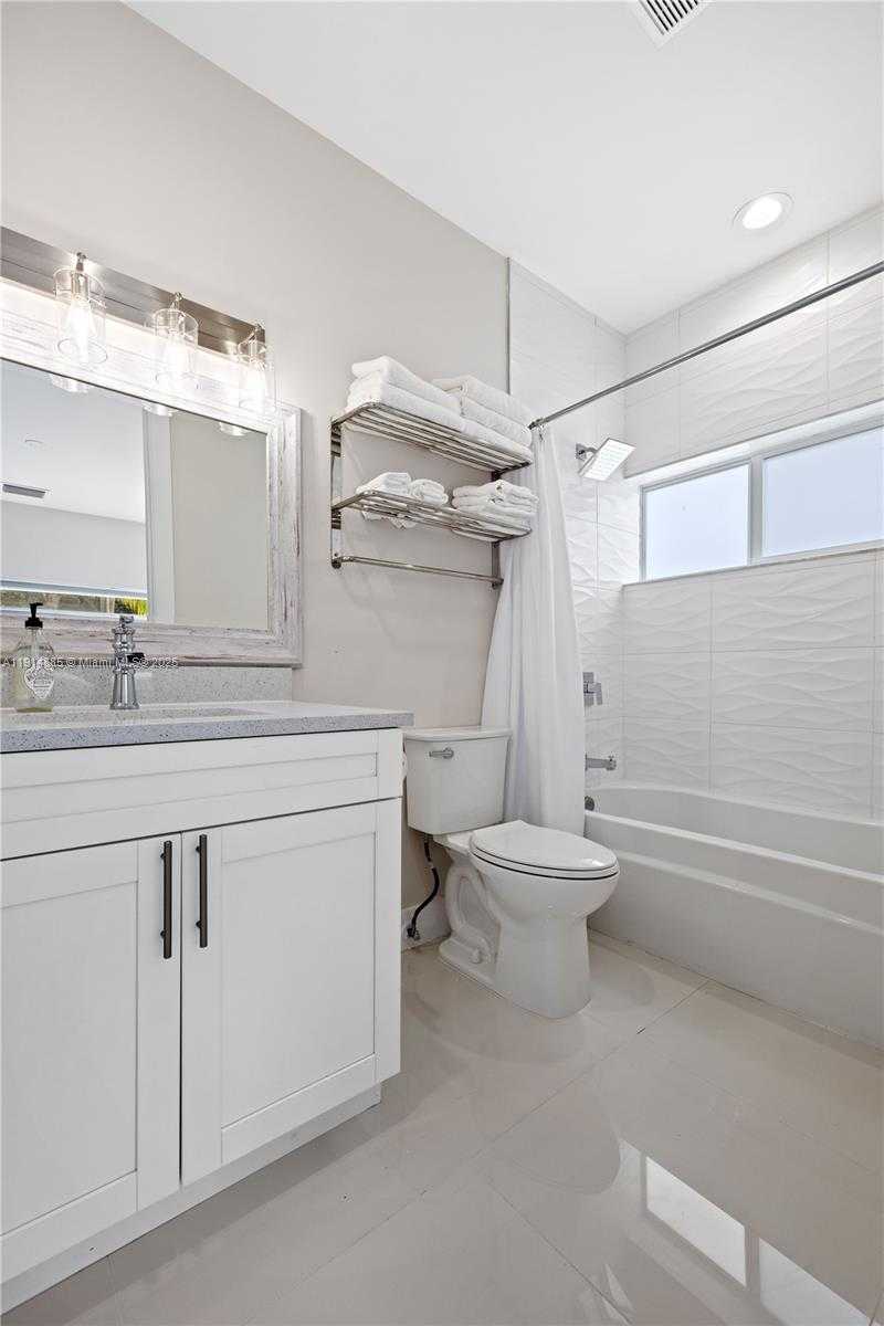 Small Image of 12 ADAMS RD, Ocean Ridge Number 11