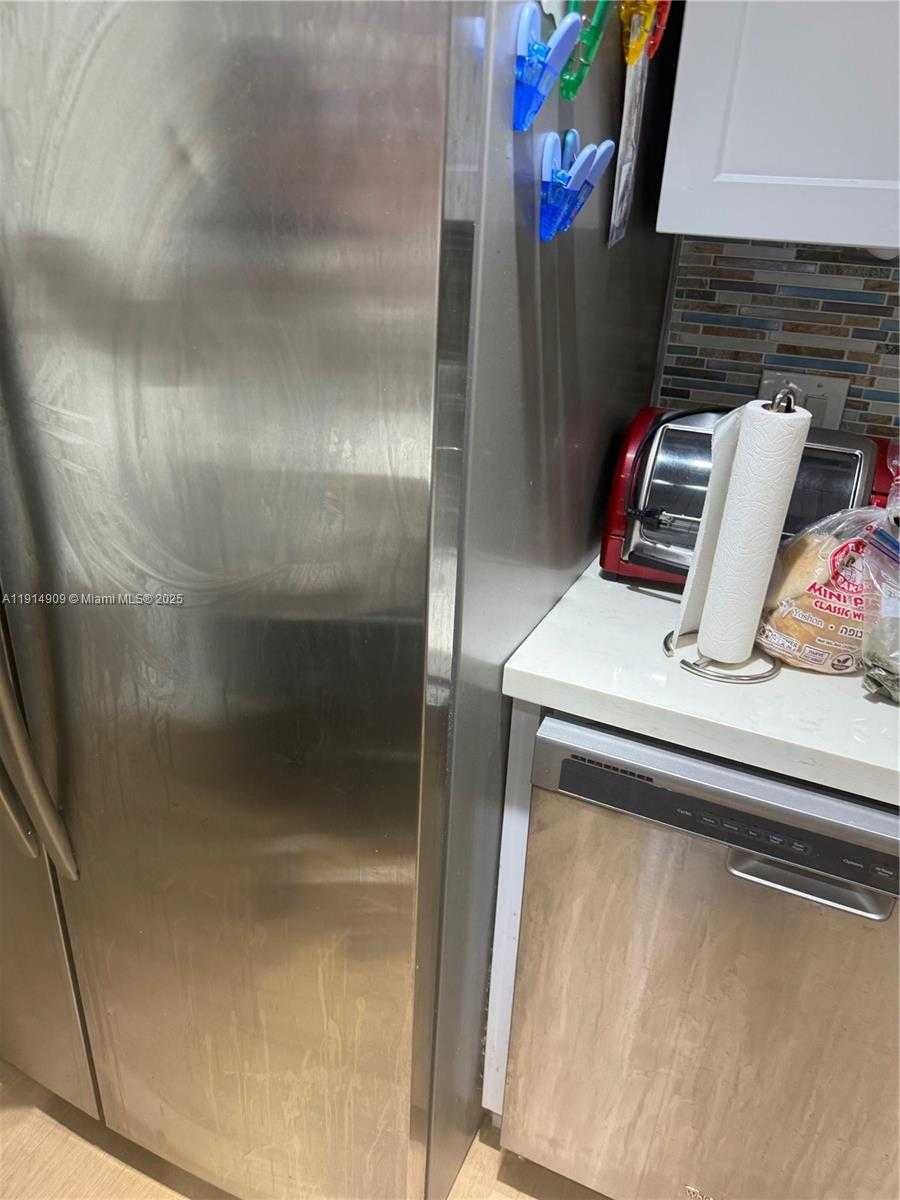 Small Image of 1980 SOUTH OCEAN DR #5B, Hallandale Beach Number 11