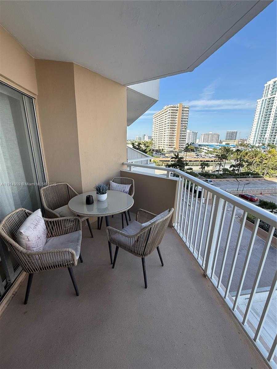 Small Image of 1980 SOUTH OCEAN DR #5B, Hallandale Beach Number 2